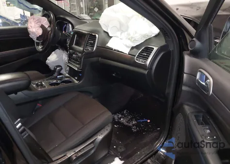 2018 Jeep Grand Cherokee Upland 4X4 z USA, uszkodzony, nr VIN 1C4RJFAGXJC499232